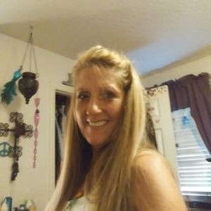 Meet your Posher, Lynne